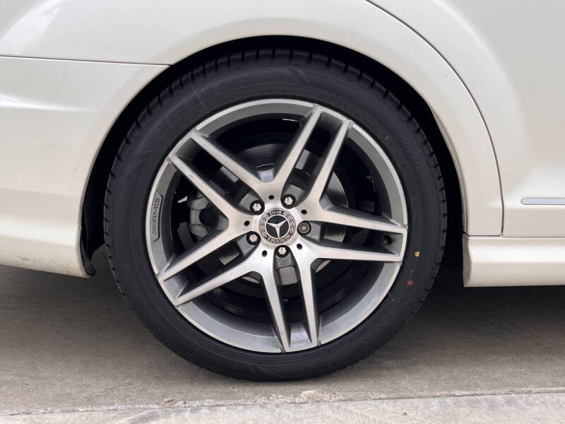 2012 Mercedes-Benz S-Class S 550