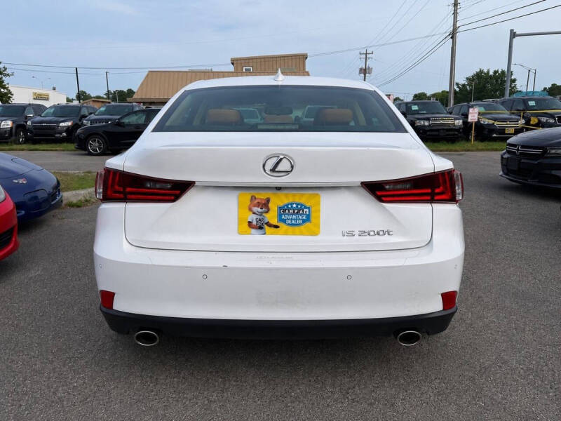 2016 Lexus IS 200t
