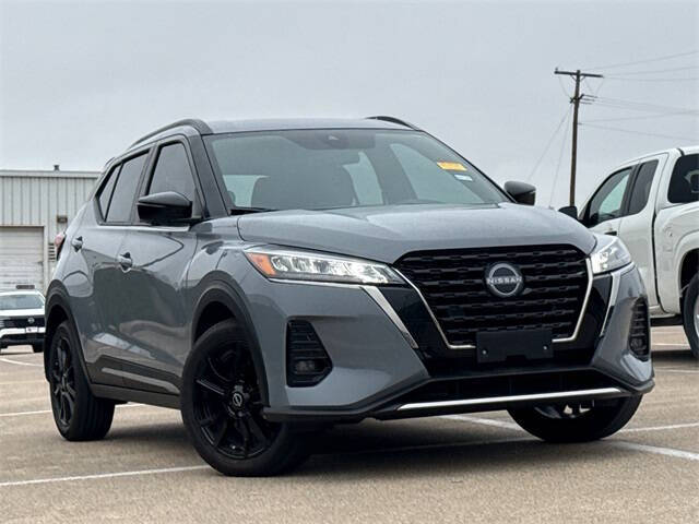 2024 Nissan Kicks SR