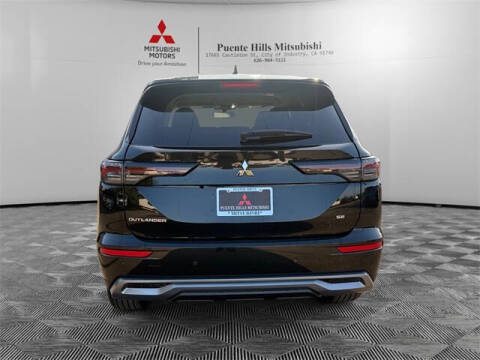 2026 Mitsubishi Outlander SE