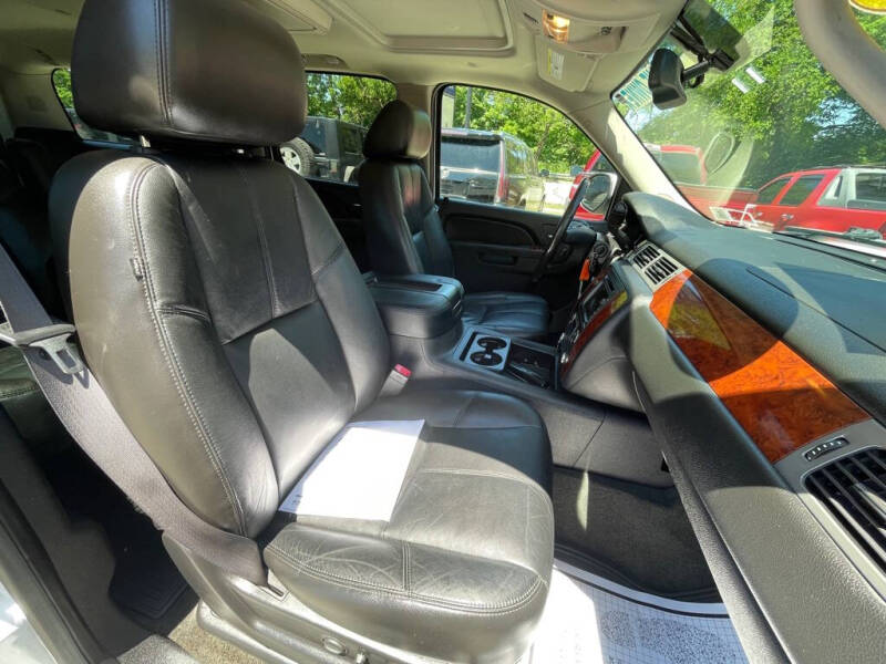 2011 Chevrolet Suburban LT