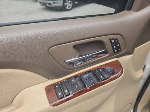 2011 Chevrolet Avalanche LTZ