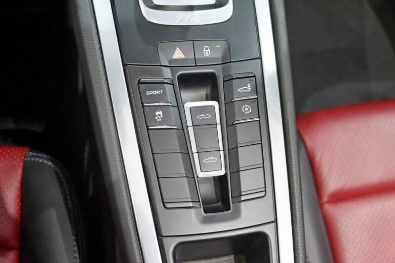 2018 Porsche 718 Boxster S