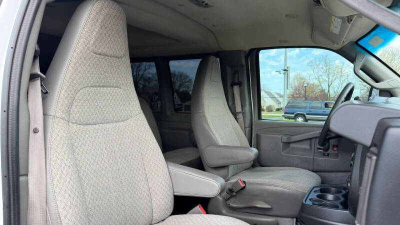 2018 Chevrolet Express LS 3500