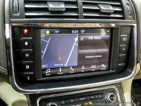 2017 Lincoln Continental Select