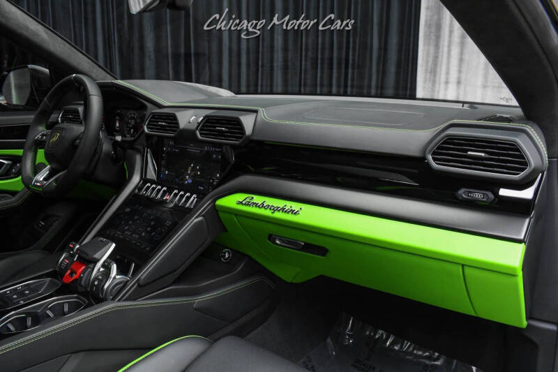 2024 Lamborghini Urus S