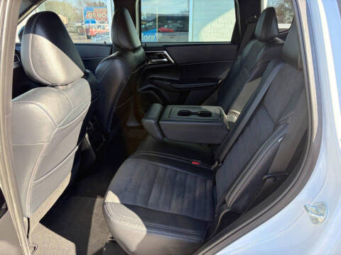 2023 Mitsubishi Outlander