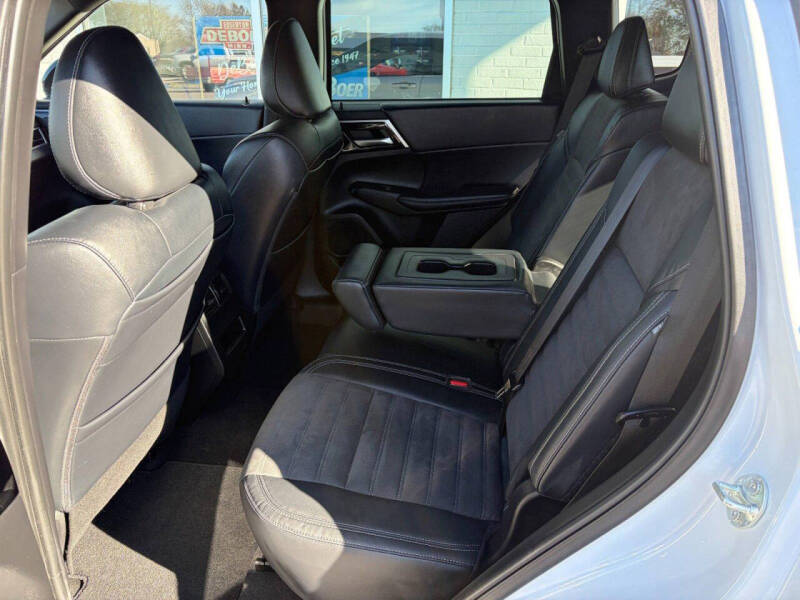 2023 Mitsubishi Outlander