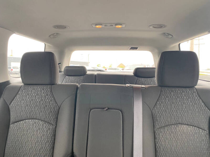 2013 GMC Acadia SLE-1