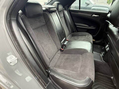 2019 Chrysler 300 S