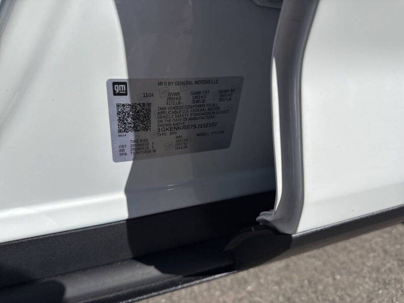 2025 GMC Acadia Elevation