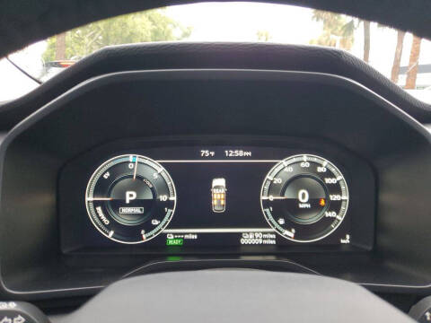 2025 Mitsubishi Outlander PHEV SEL