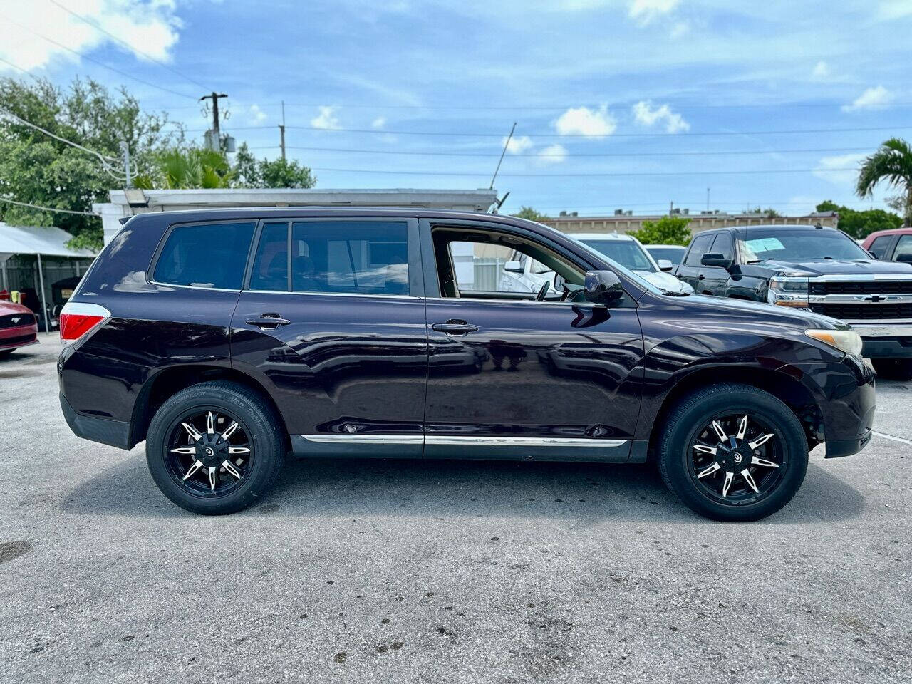 2012 TOYOTA Highlander SUV / Crossover - $16,995