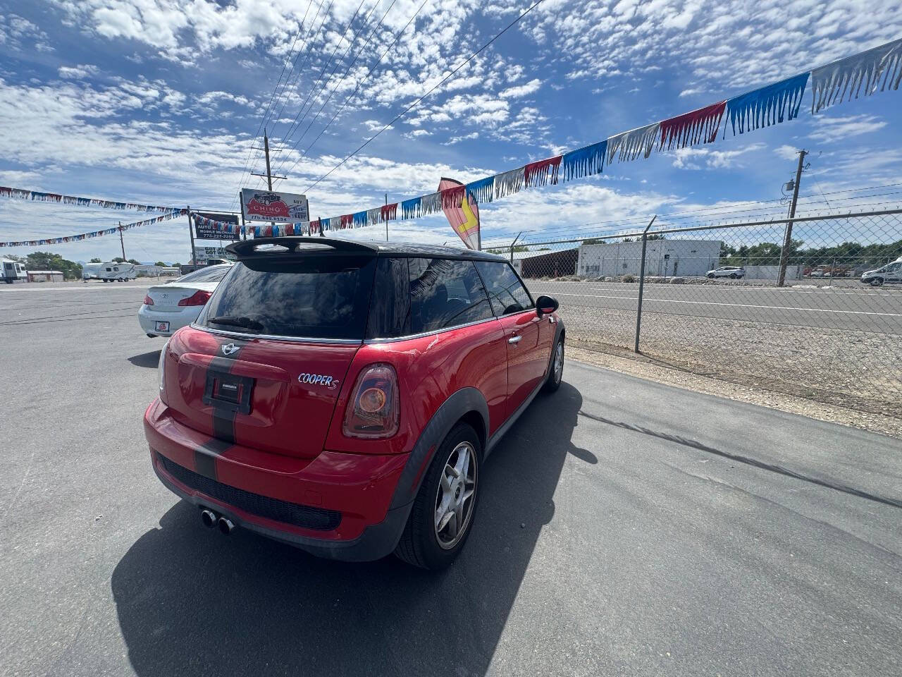Red 2007 MINI Cooper S S 2dr Hatchback 12