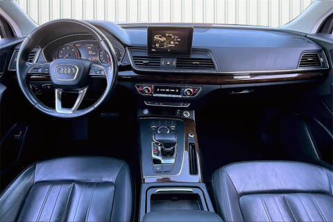 2019 Audi Q5 quattro Premium 45 TFSI