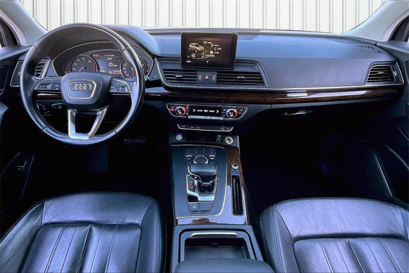 2019 Audi Q5 quattro Premium 45 TFSI