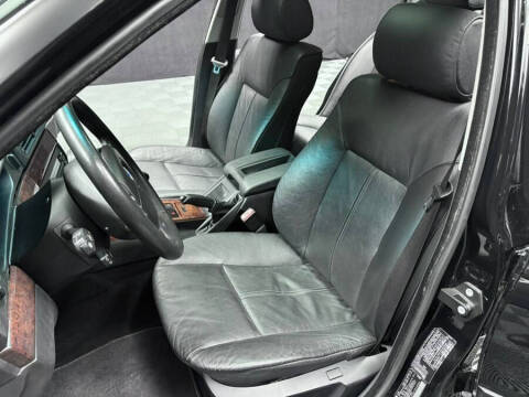 2000 BMW 5 Series 528i