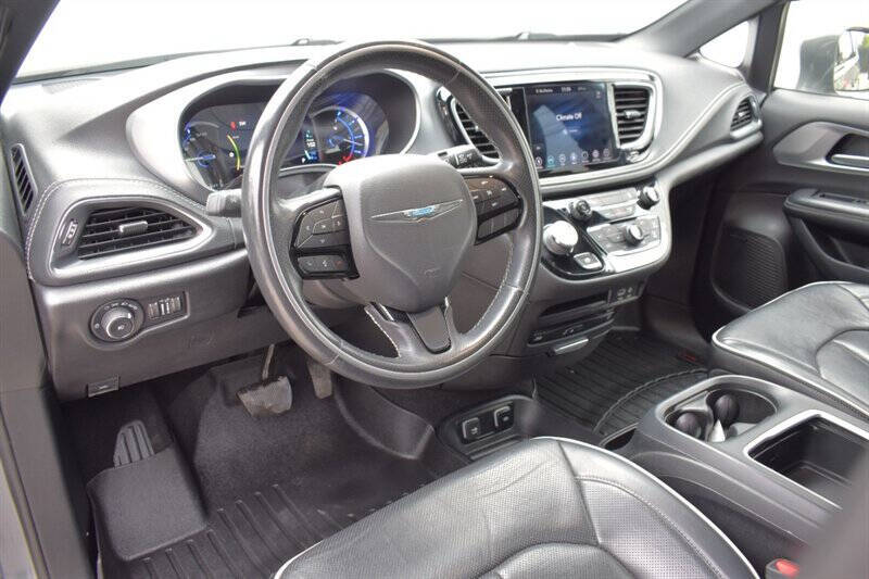 2020 Chrysler Pacifica Hybrid