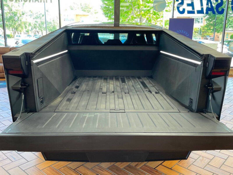 2024 Tesla Cybertruck