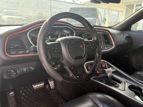 2017 Dodge Challenger SXT