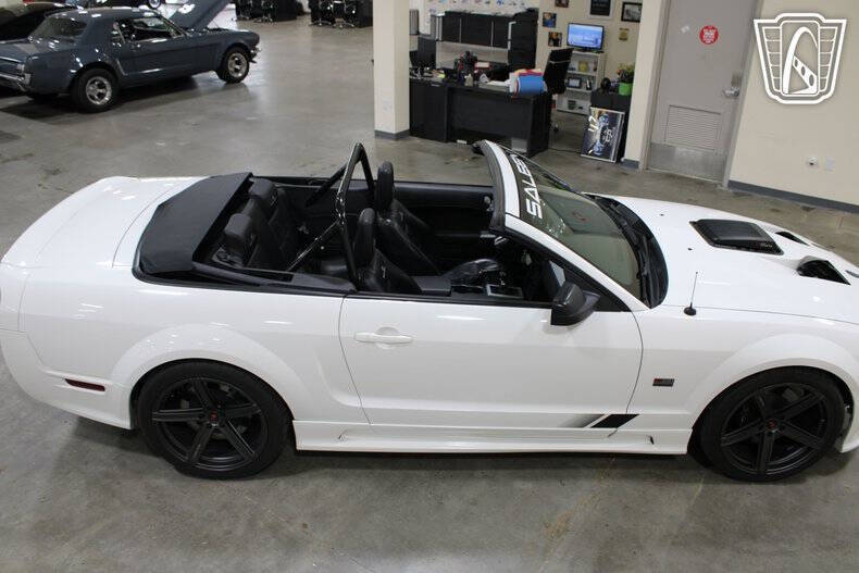 2005 Ford Mustang