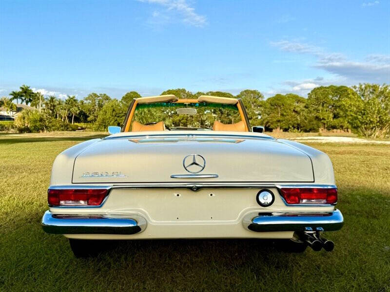 1969 Mercedes-Benz 280-Class