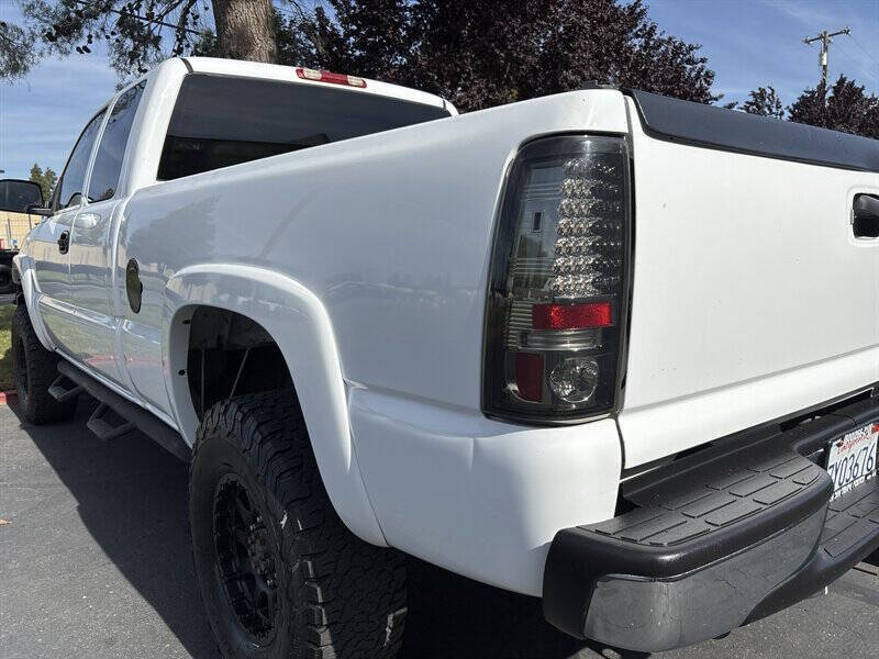 2005 GMC Sierra 2500HD