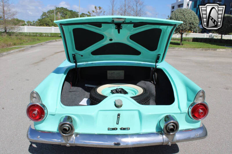 1955 Ford Thunderbird