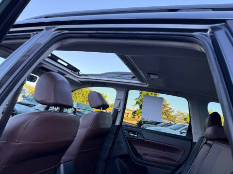 2017 Subaru Forester 2.5i Touring