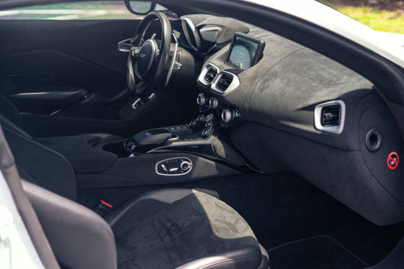 2019 Aston Martin Vantage