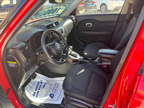 2017 Kia Soul +