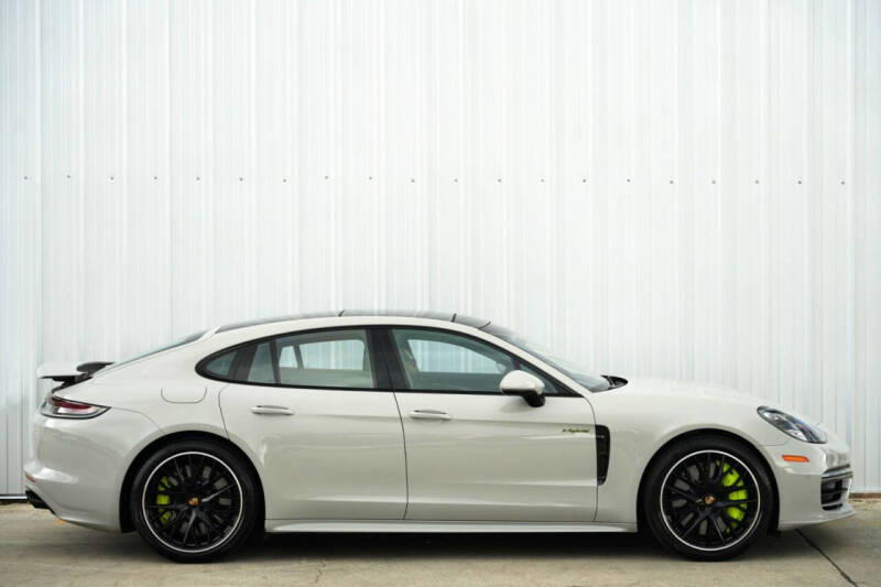 2022 Porsche Panamera 4S E-Hybrid