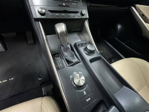 2015 Lexus IS 250