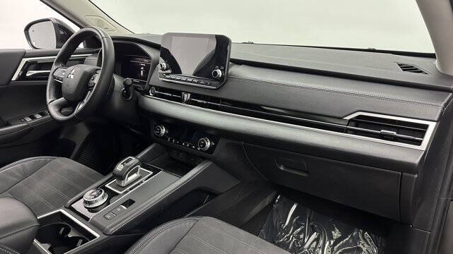 2023 Mitsubishi Outlander