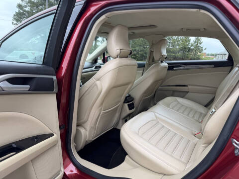 2016 Ford Fusion SE