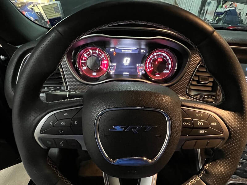 2015 Dodge Challenger SRT Hellcat