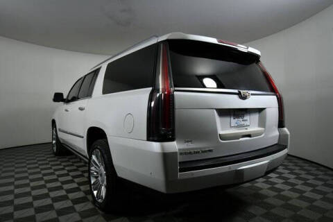 2019 Cadillac Escalade ESV Platinum