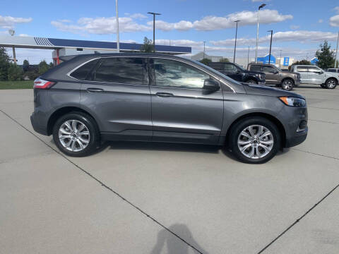 2024 Ford Edge Titanium