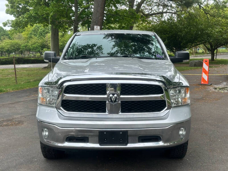 2015 RAM Ram 1500 SLT photo 3