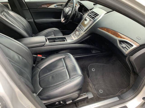 2017 Lincoln MKZ Select