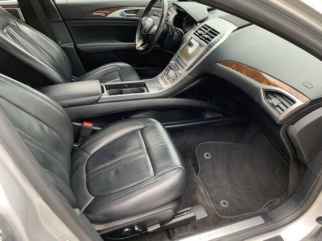2017 Lincoln MKZ Select