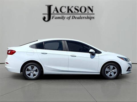 2018 Chevrolet Cruze LS Auto