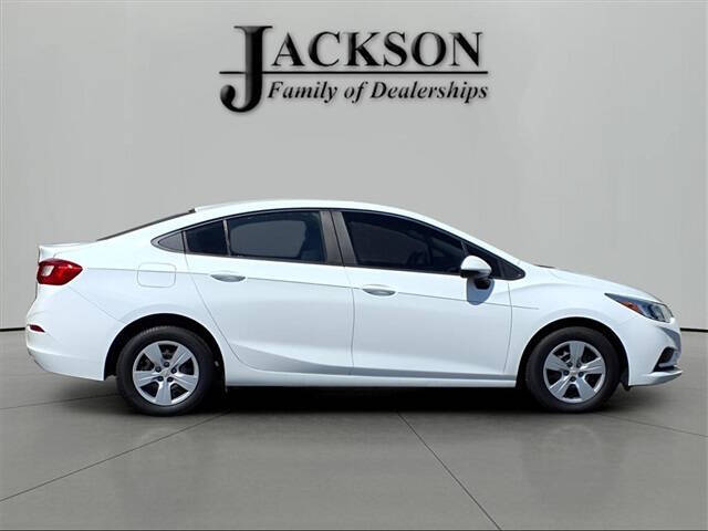 2018 Chevrolet Cruze LS Auto