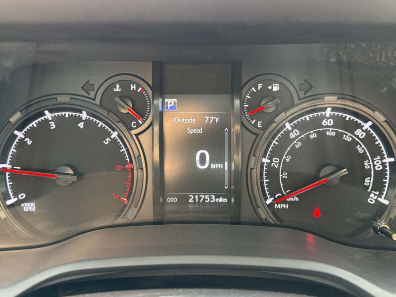 2022 Toyota 4Runner SR5