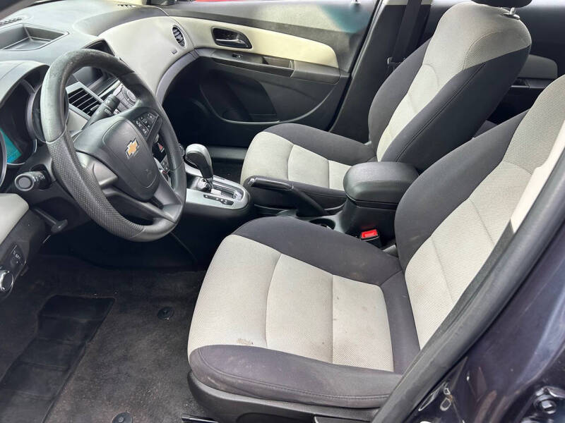 2014 Chevrolet Cruze LS Auto