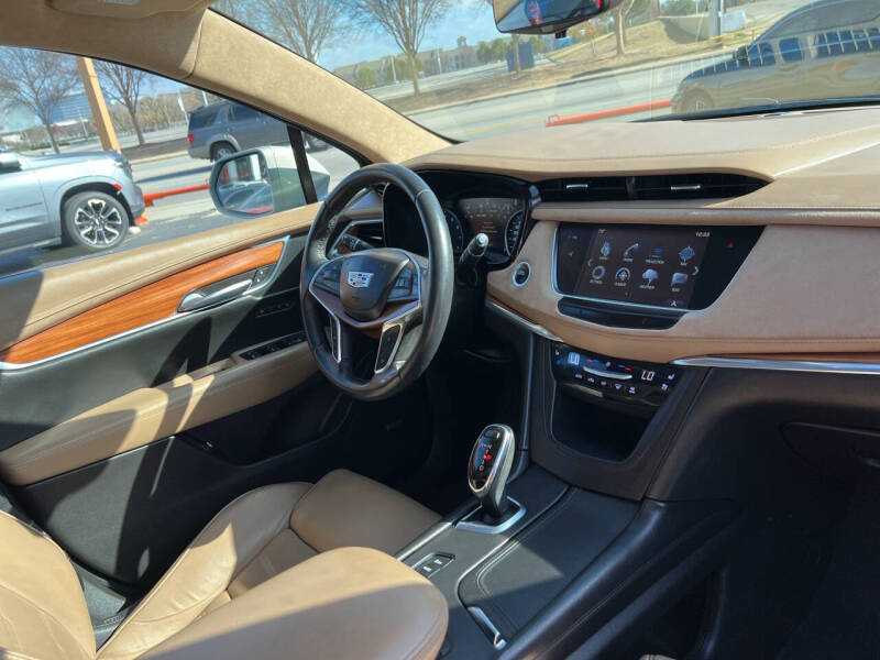 2017 Cadillac XT5 Platinum