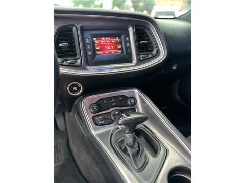 2016 Dodge Challenger SXT