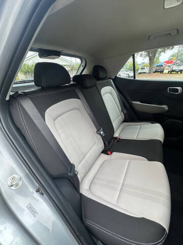 2021 Hyundai Venue SEL