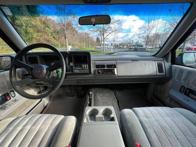 1993 GMC Suburban K2500