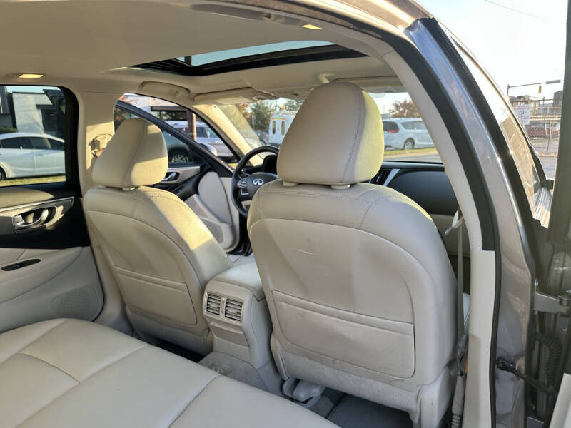 2014 Infiniti Q50 Premium